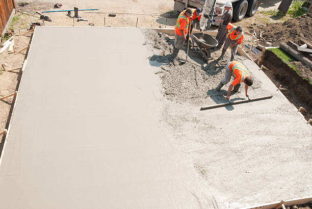 Best Concrete Sidewalk Installation  in Lincoln Park, NJ